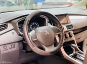 Xe gia đình 7 chỗ nhập khẩu nguyên chiếc