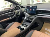 SUV Lai Xăng Điện Đột Phá, Dành Cho Gia Đình Sang Trọng