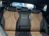 SUV Lai Xăng Điện Đột Phá, Dành Cho Gia Đình Sang Trọng