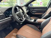 SUV Lai Xăng Điện Đột Phá, Dành Cho Gia Đình Sang Trọng