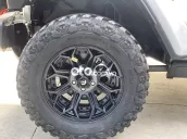 Jeep Wrangler 2023 Rubicon 2.0 4x4 AT - 30 km
