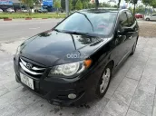 Hyundai Avante 2011 số tự động