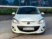 Mazda 2 2012