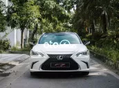 Lexus ES250 2019 - 40000 km