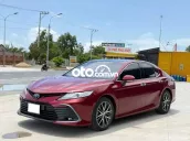 Toyota camry 2.5Q - 18000 km
