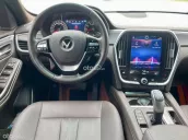 VinFast LUX SA2.0 Tiêu chuẩn 2021