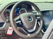 VinFast LUX SA2.0 Tiêu chuẩn 2021