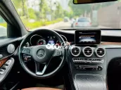 MERCEDES GLC300 4MATIC 2018 Trắng.Nâu 1 Chủ Từ Mới