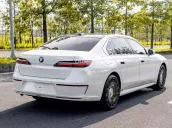 BMW 735i Pure Excellence 2023