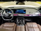 BMW 735i Pure Excellence 2023
