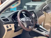 Mitsubishi Pajero Sport 2017 3.0G 4x2 AT - 99000 k