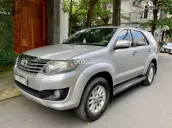 Chính chủ bán xe Toyota Fortuner bản V full option