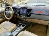 Chính chủ bán xe Toyota Fortuner bản V full option