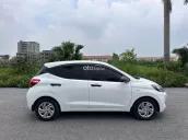 Xe cực hot, chủ đi giữ gìn