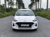 Xe cực hot, chủ đi giữ gìn