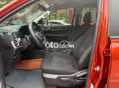 FORD RANGER XLS 4x2 MÀU ĐỎ SANG TRỌNG - 2024