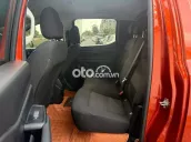 FORD RANGER XLS 4x2 MÀU ĐỎ SANG TRỌNG - 2024