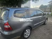 Xe Nissan Grand Linina 2011
