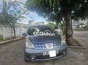Xe Nissan Grand Linina 2011