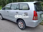Toyota Innova 2006 G - 100000 km