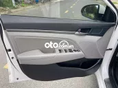 Hyundai Elantra 2018 2.0 AT - 6600 km