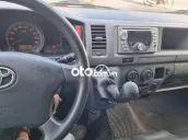 TOYOTA VAN 6C 900KG DẦU 2011