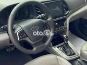 Hyundai Elantra 2018 2.0 AT - 6600 km
