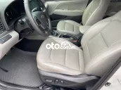 Hyundai Elantra 2018 2.0 AT - 6600 km
