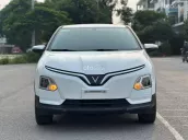 Siêu lướt 20.000 km, barn plus trang bị full option