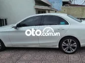Bán xe Mercedes Benz C250 sản xuất 2017 màu trắng
