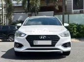 Hyundai Accent 2019 số sàn, màu trắng