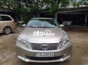 Toyota Camry 2013 2.5Q - 200000 km