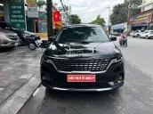 Cần bán gấp xe MPV đầy đủ tiện nghi bản Premium