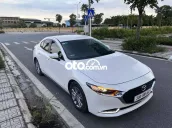 Mazda 3 2021 1.5L Luxury - 50000 km
