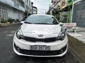 Kia Rio 2015 1.4 AT Sedan - 108000 km