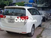 Toyota Innova 2016 2.0E - 297000 km