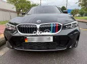 BMW 3 Series 2023 320i Sport Line - 22000 km