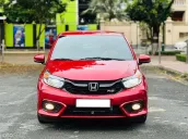 Thiết kế thể thao, màu sắc nổi bật