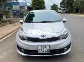Kia Rio 2015 1.4 AT Sedan - 100000 km