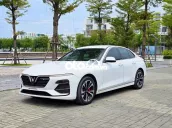 VinFast Lux A2.0 2021 2.0 AT - 35000 km