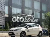 Ford Fiesta 2012 1.6 AT Hatchback - 130000 km