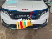 Kia Carnival 2023 Premium 2.2D 8S - 90000 km
