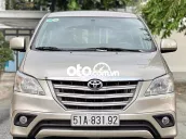 Toyota Innova 2014 2.0E - 92000 km