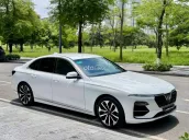 Xe đi 5,6v, full lịch sử bảo dưỡng hãng. Xe còn cực đẹp
