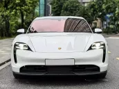 Porsche Taycan 2021