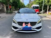 Xe đã qua sử dụng, nội thất sạch sẽ