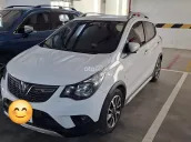 Màu trắng, đi 4.5v