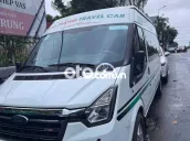 Ford Transit 2023 Xe ít đi 7v lên nhiều đồ chơi