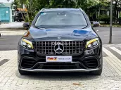 Dáng xe cân đối và vững chãi