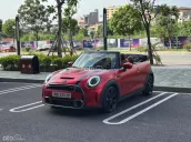 Convertible 2023 màu xanh wrap đỏ, xe đẹp như mới